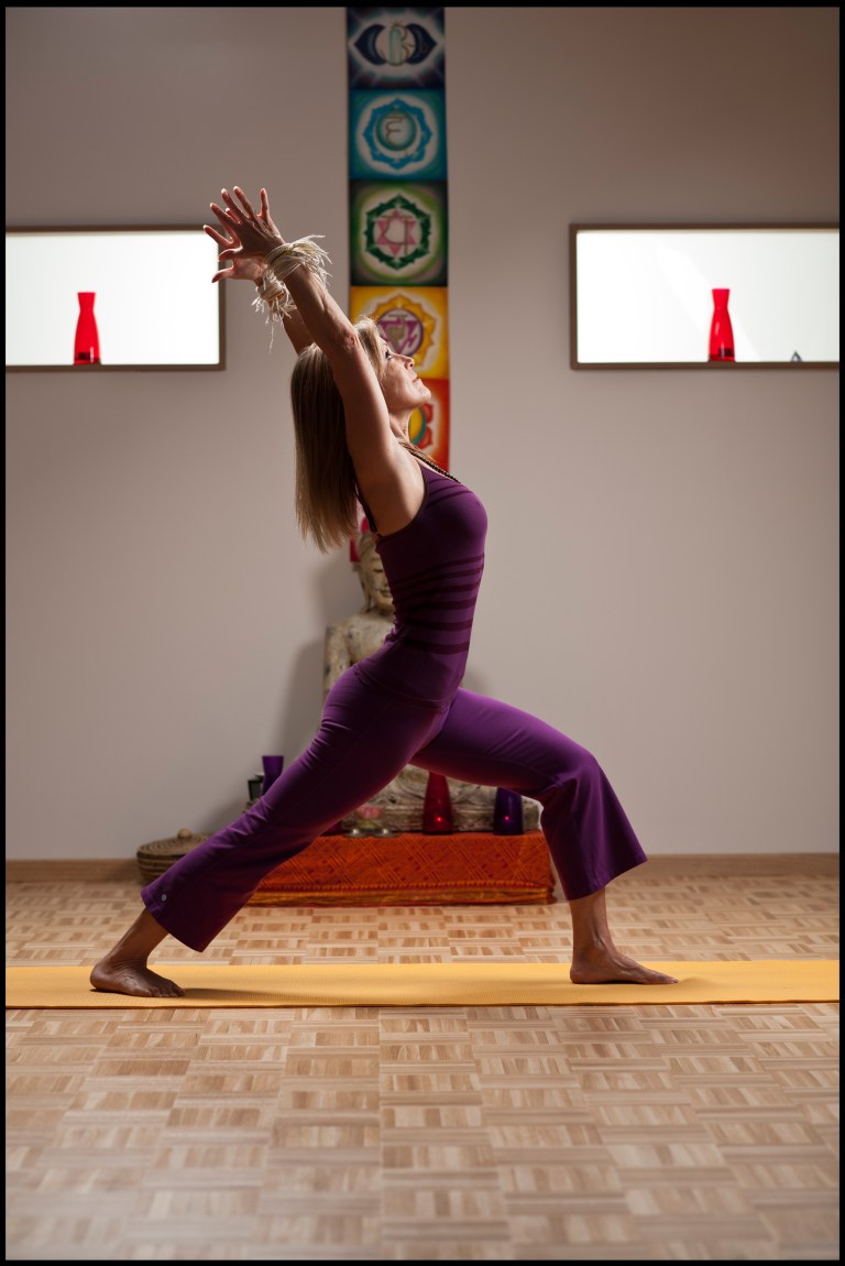 Jessica Magnin, directrice de l'atelier yoga "Entre ciel et terre". Vich, 4 octobre 2012.