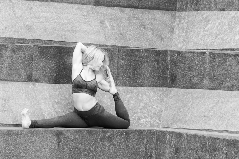 jesse-yoga-298-2-modifier